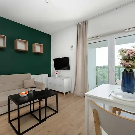 Modern Pet-friendly With Balcony By Renters Wrocław