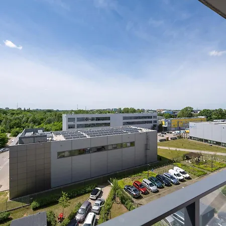 Modern Pet-friendly With Balcony By Renters Apartman *