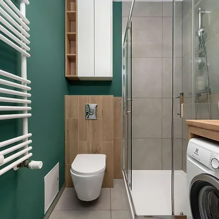 Modern Pet-friendly With Balcony By Renters Apartman