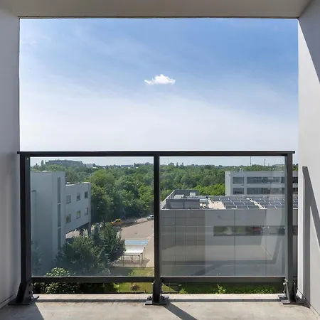 Modern Pet-friendly With Balcony By Renters Apartman *